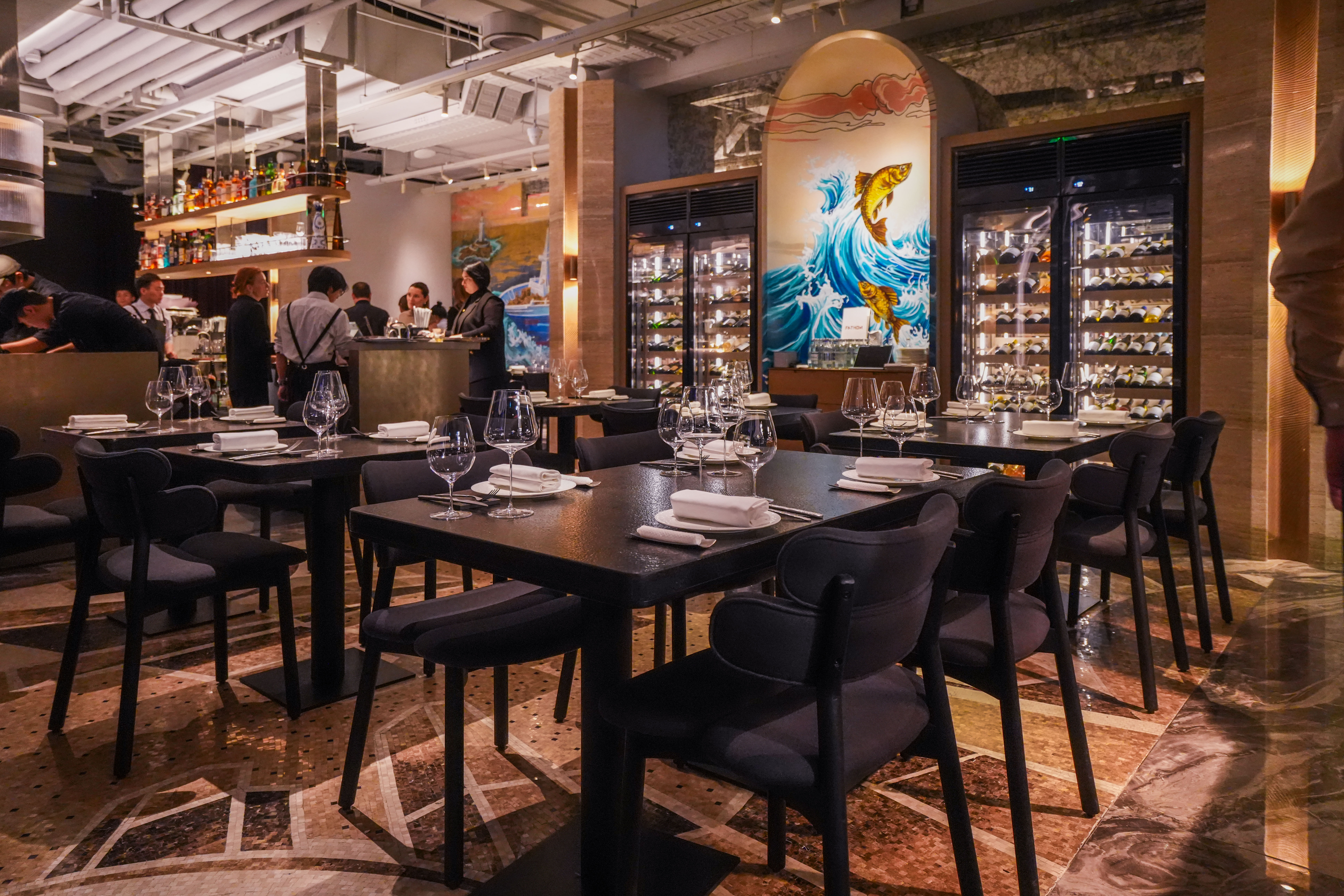 FATHOM — seafood fine dining ресторан в Шанхае